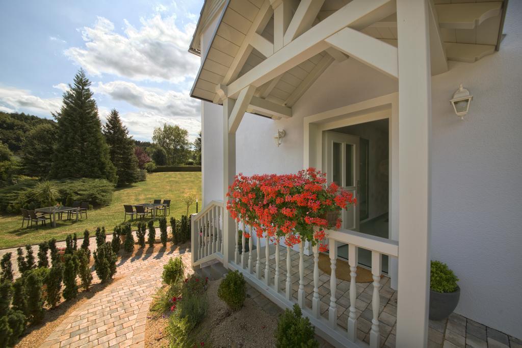 Staatsbad Brückenau Hotel Jaegerhof מראה חיצוני תמונה