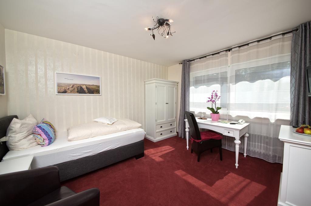 Staatsbad Brückenau Hotel Jaegerhof מראה חיצוני תמונה